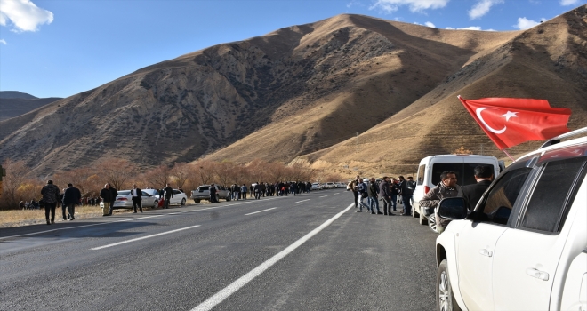 AK Partinin Hakkari Belediye Başkan Adayı Epcime coşkulu karşılama