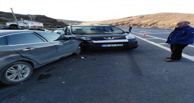 Bingölde trafik kazası: 7 yaralı 