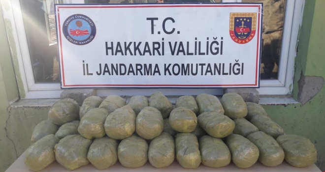 Hakkaride 43 kilo 586 gram uyuşturucu ele geçirildi