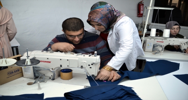 Muşta engelliler meslek öğreniyor
