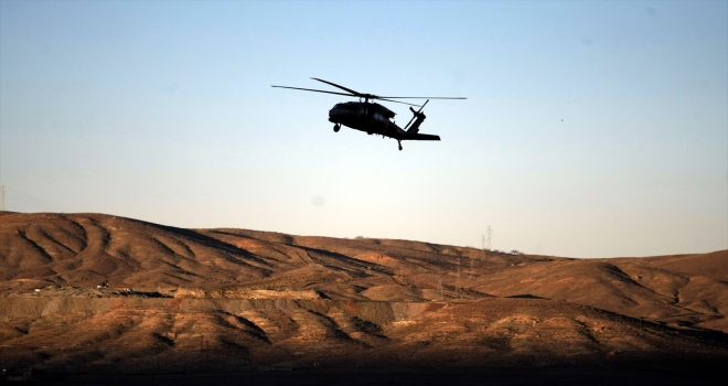 Askeri helikopter rahatsızlanan hasta için havalandı