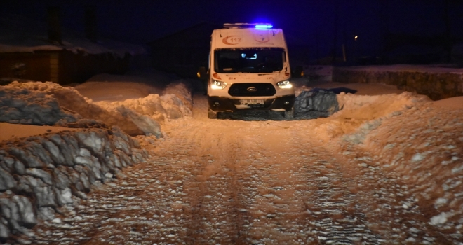 Minik Emirhanın imdadına İl Özel İdaresi ve sağlık ekipleri yetişti 