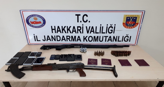 Hakkari merkezli göçmen kaçakçılığı operasyonu 