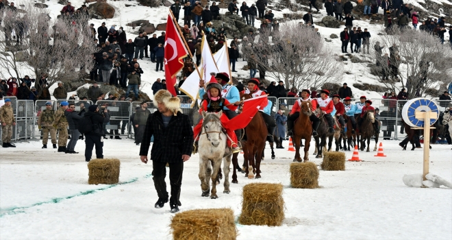 Çıldır Gölünde kış şöleni