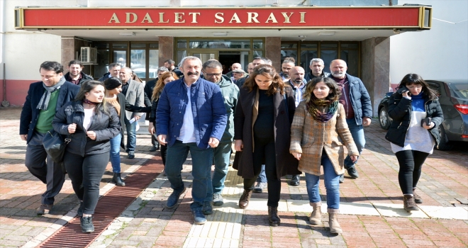 Tunceli Belediye Başkanı seçilen TKPli Maçoğlu mazbatasını aldı