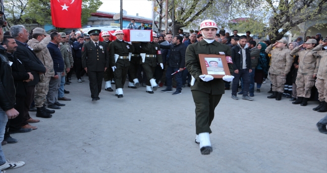 Şehitlerimizi uğurluyoruz