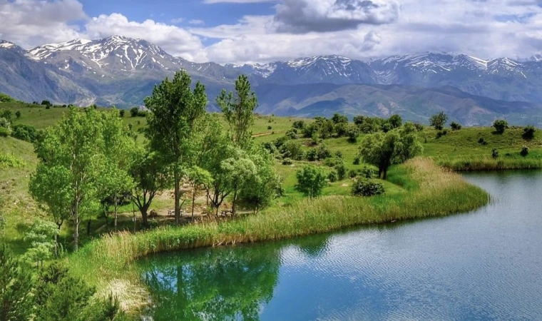 Üstad Akbaş’ın objektifinden…