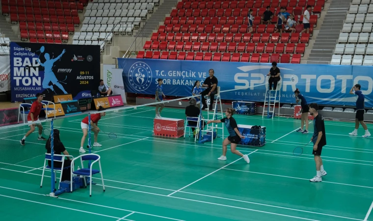 Badminton Süper Ligi ve Gelişim Ligi heyecanı başladı!