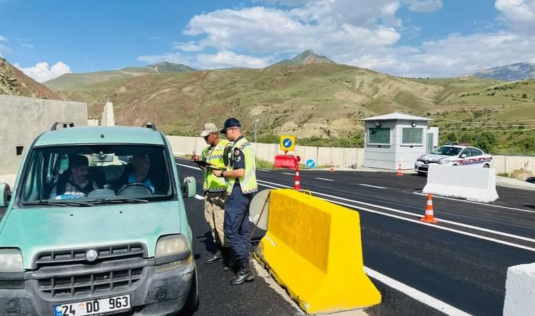 Jandarma, yaptığı operasyonlarla suçlulara göz açtırmıyor