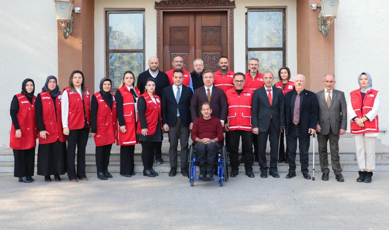 Engelliler Gününde Vali Aydoğdu'ya ziyaret