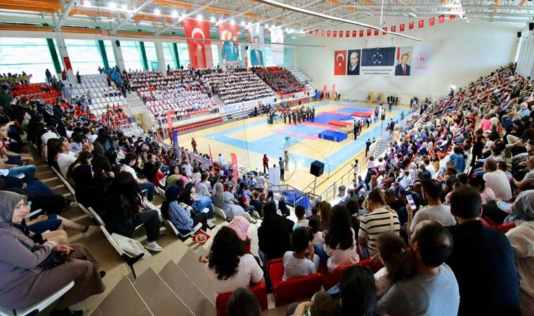 19 Mayıs’ın 106. yılı Erzincan’da coşku ile kutlandı.