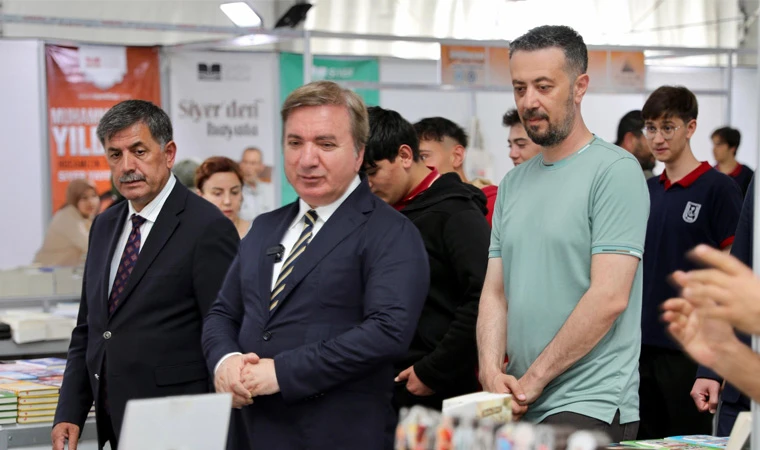 Vali Aydoğdu ve Başkan Aksun’dan Kitap Fuarına Ziyaret