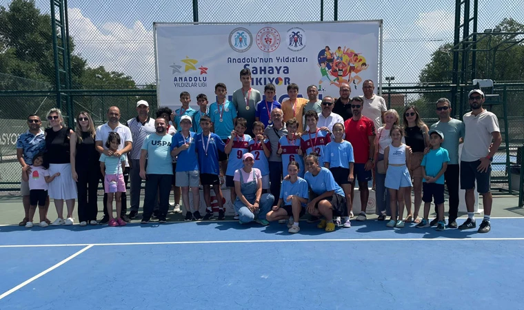 Anadolu Yıldızlar Ligi Tenis Grup Müsabakaları Erzincan’da Tamamlandı