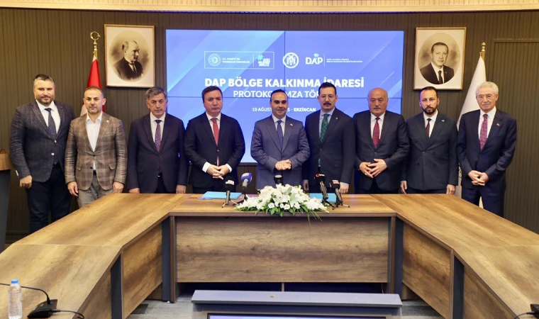 Erzincan’a 55 Milyon TL’lik 6 Yeni Proje için İmza Töreni yapıldı