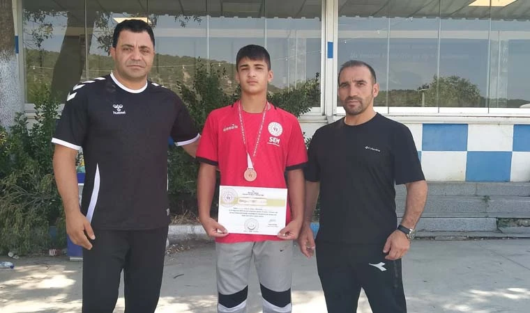 Yakup Efe Navruz Türkiye Üçüncüsü Oldu