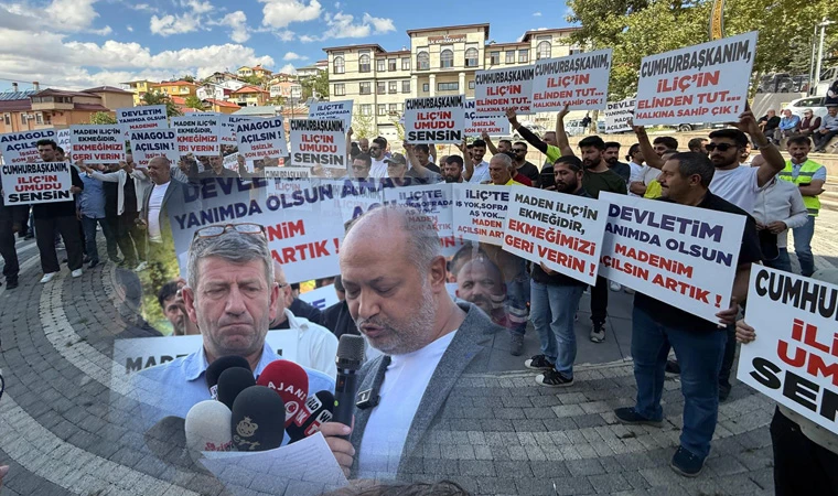 Kaymakamlık Önünde Toplanan Vatandaşlar Seslerini Duyurmaya Çalıştı