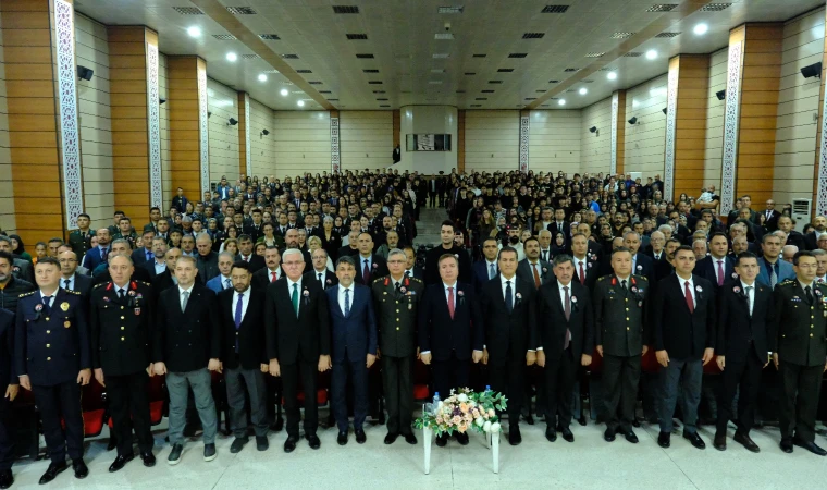 10 Kasım’da Atatürk Saygı ve Minnetle Anıldı