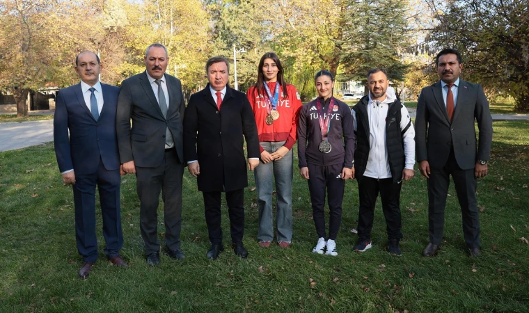 Millî Sporculardan Vali Aydoğdu’ya Ziyaret