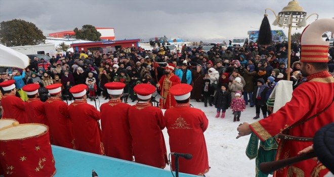 "Haydi Erzincan Ergan'a"