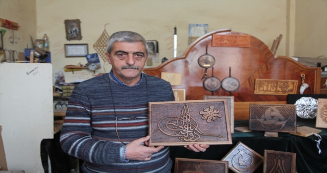 Devlet Bahçeliye özel tuğralı tablo yaptı
