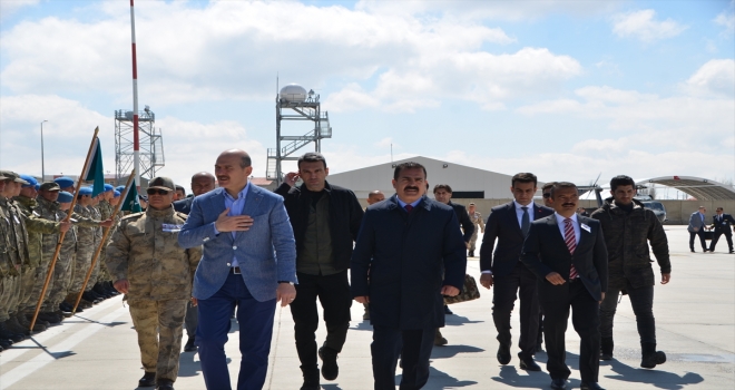 Yüksekovada şehit askerler için tören