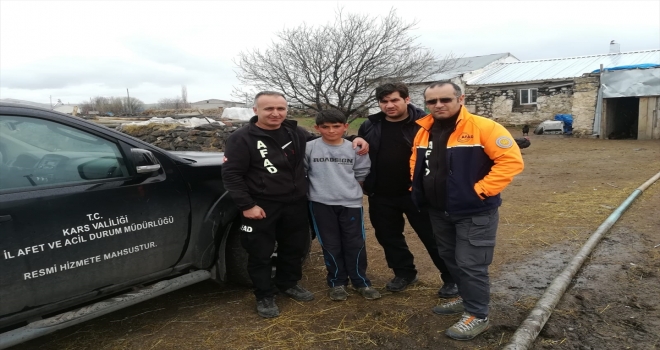 Kaybolan çocuk 16 saat sonra samanlıkta bulundu 