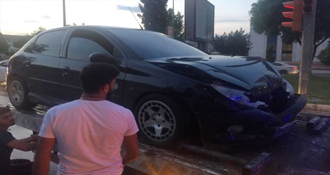 Elazığda trafik kazası: 3 yaralı