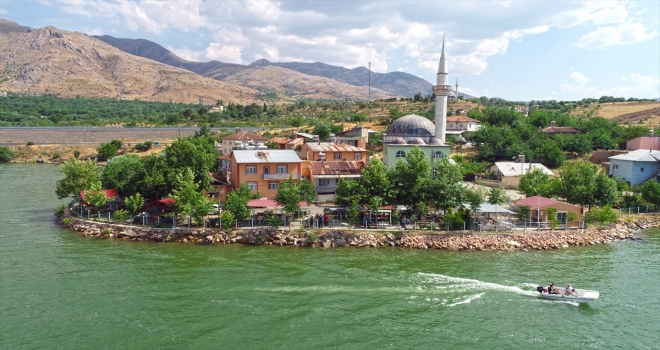 Doğudaki şirin köy konuklarını bekliyor