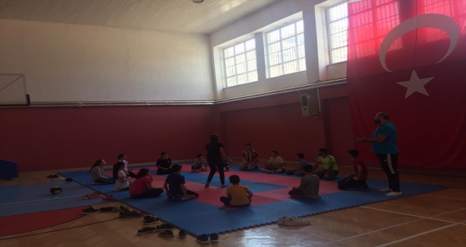 Kebanda yaz spor okulu kursları başladı