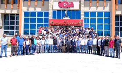 Belediye Çalışanları, Maaş zammını davul ve zurna ile karşıladı.
