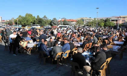 Üniversite Öğrencilerine Dörtyolda Kahvaltı Programı
