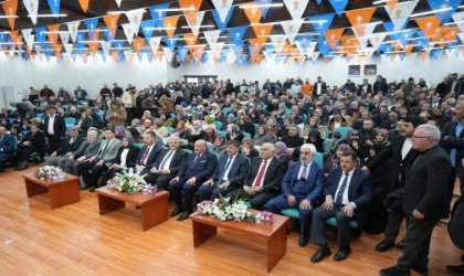 AK Parti, Erzincan ilçe ve belde adaylarını tanıttı