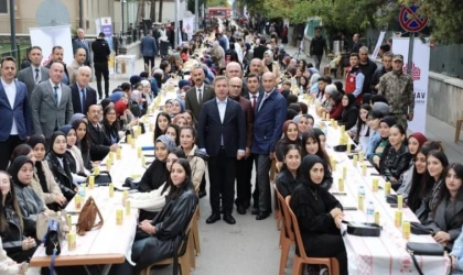 EBYÜ öğrencilerine “hoşgeldiniz kahvaltısı”