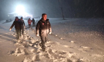 Vali Aydoğdu, Yollarda Mahsur kalanların yanındaydı