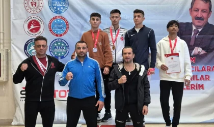 Kick Boks'da Türkiye İkincisiyiz