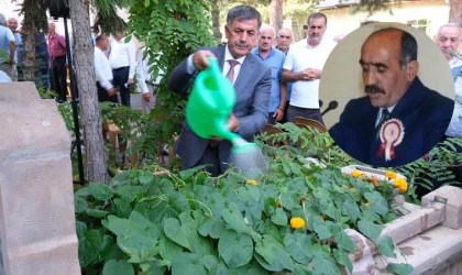 Merhum Milletvekili Mihrali Aksu, Vefatının 19. Yılında Dualarla Anıldı