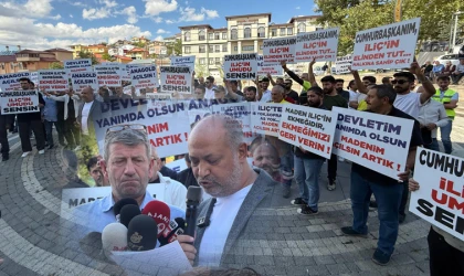 Kaymakamlık Önünde Toplanan Vatandaşlar Seslerini Duyurmaya Çalıştı