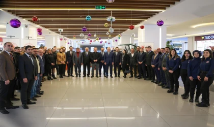 Kader Mahkumlarının El Emeği, Göz Nuru