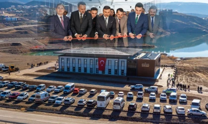 İliç'de Mustafa Kutlu Kültür Merkezi Hizmete Açıldı