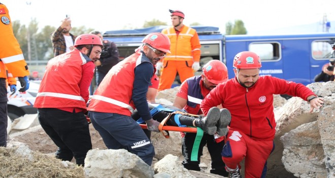 AFAD'DAN DEPREM TATBİKATI